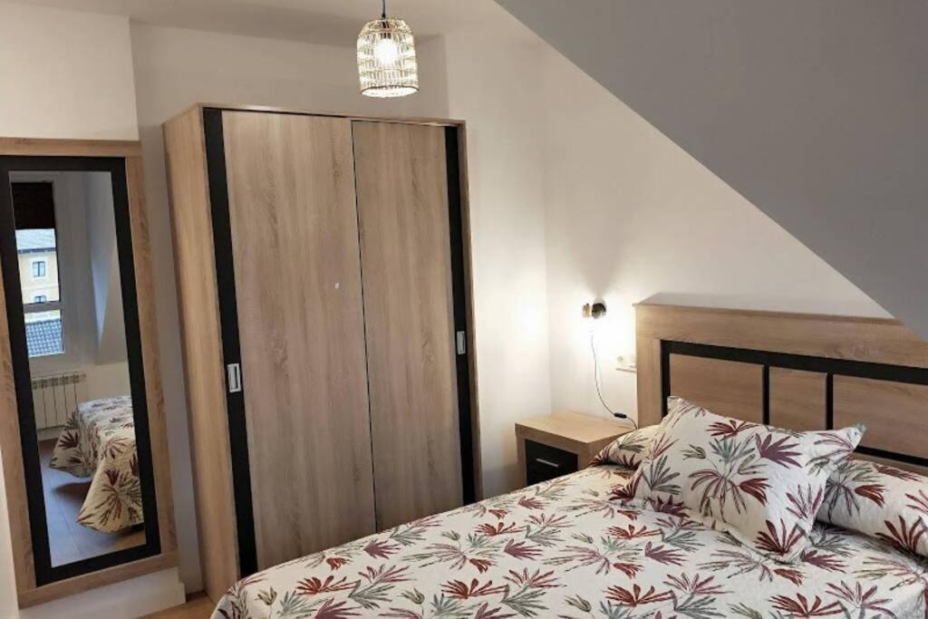 Apartament Precioso Atico En El Centro De Onís Zewnętrze zdjęcie